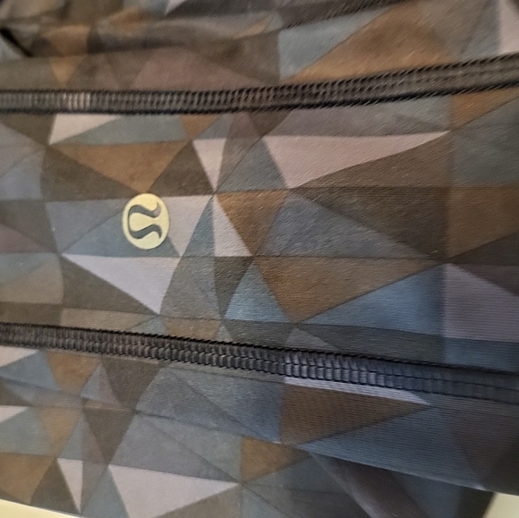 Lululemone athletic geometric leggings - Picture 6 of 6